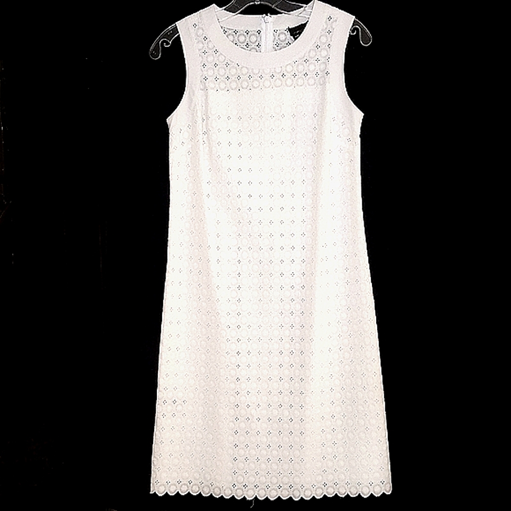 Max and Cleo White Sleeveless Eyelet Shift Dress, Size 4